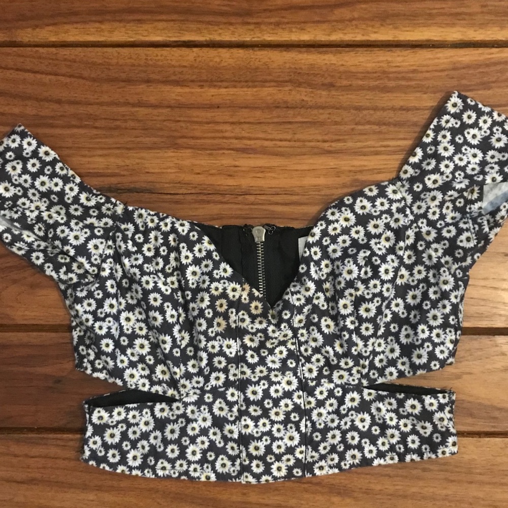 LF off the shoulder crop top